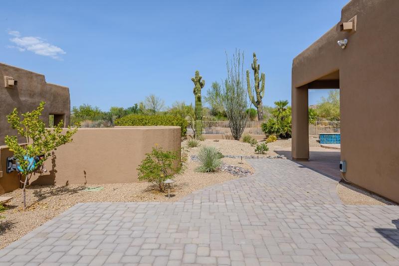 Casa Monument home - image 30