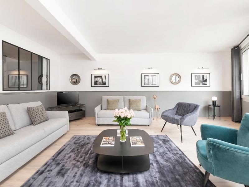 Three-Bedroom Apartment image 4