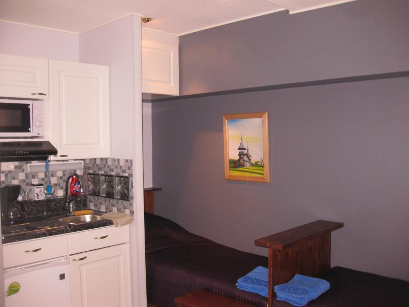 Standard Room with Kitchenette image 3