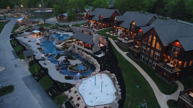 WaterMill Cove Resort Lakefront Lodge By Silver Dollar City 2 POOLS Dock - image 49