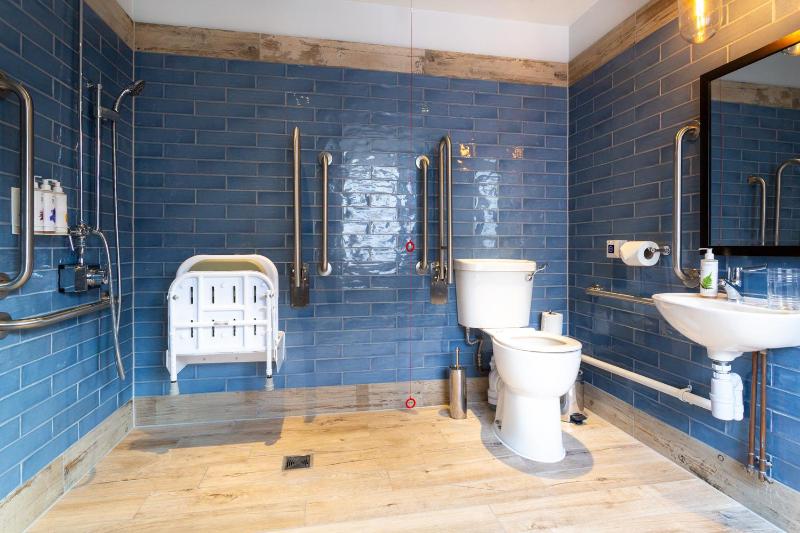 Double or Twin Room - Disability Access image 4
