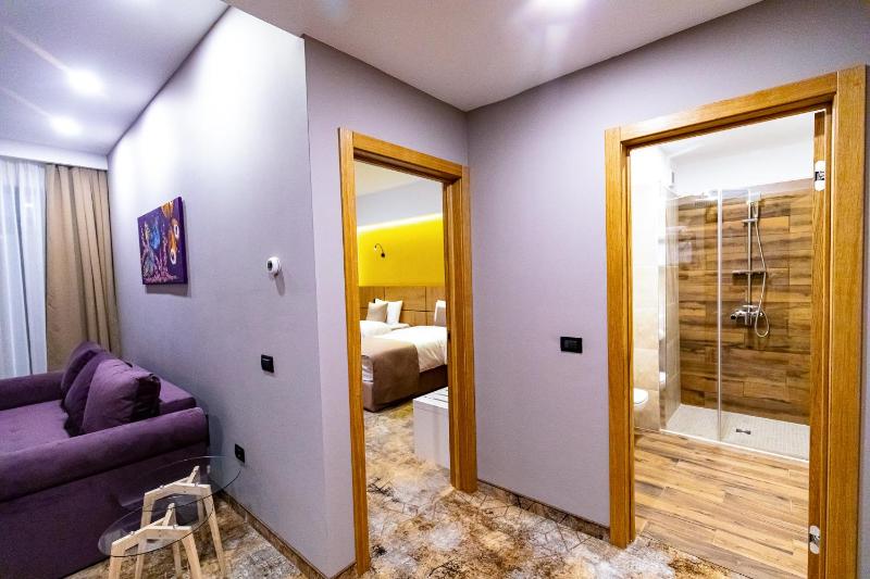 Superior Apartment image 1