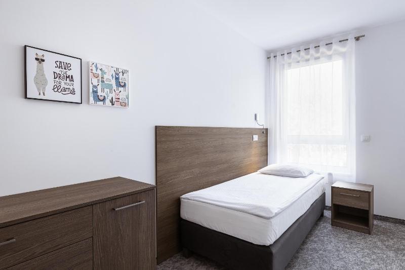 Apartment image 3