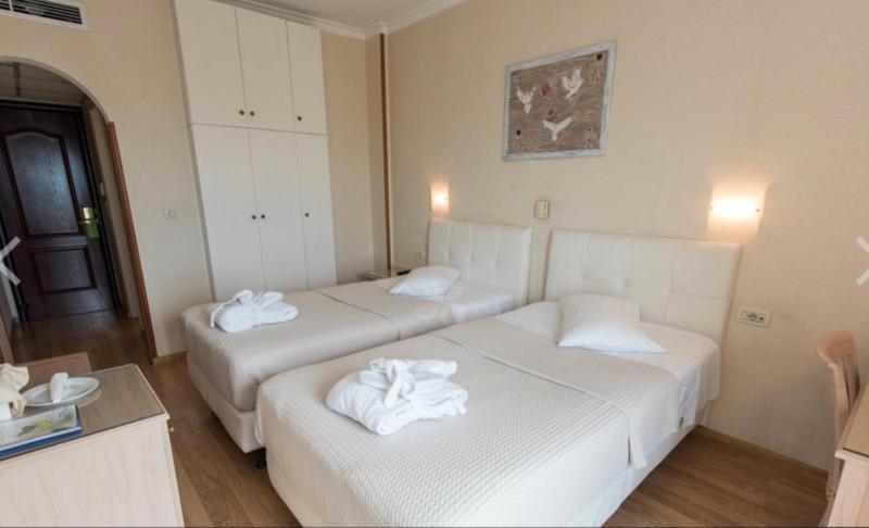 Economy Double or Twin Room image 3