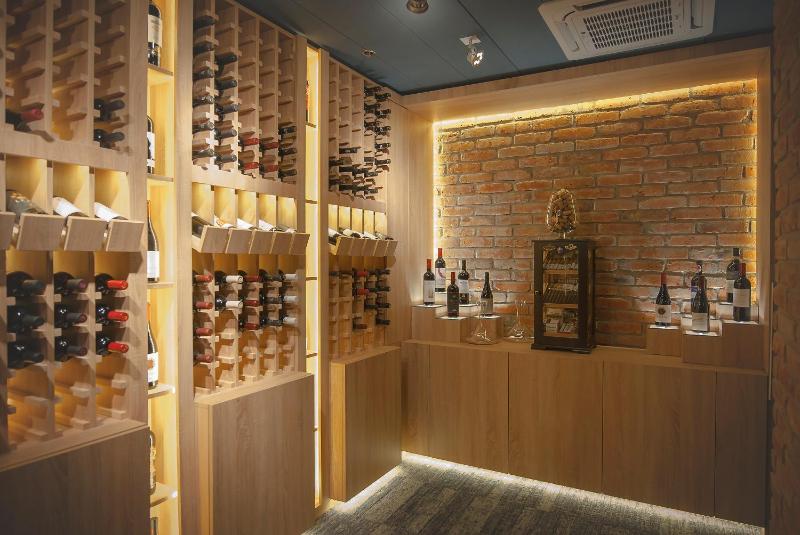 Ramada by Wyndham Oradea - image 16