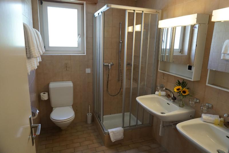 Triple Room image 2