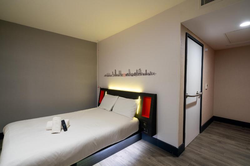easyHotel Leeds - image 30