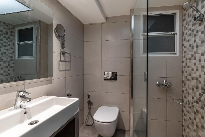Superior Quadruple Room image 3