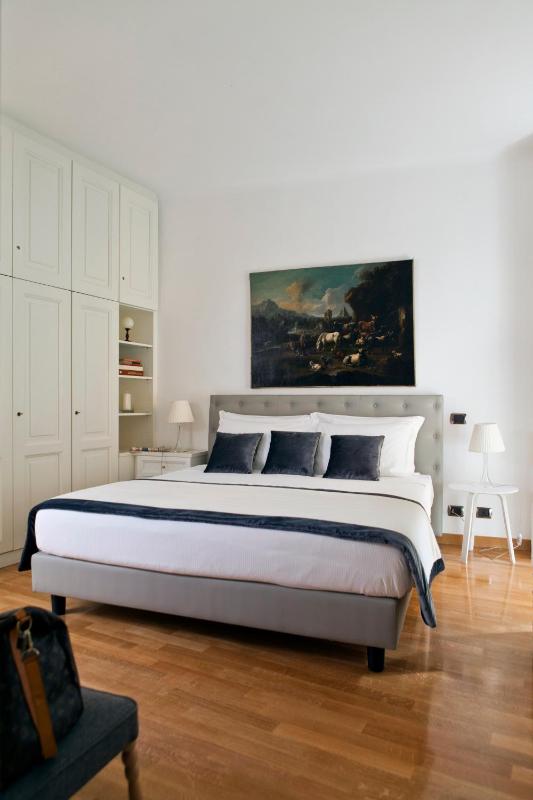 Deluxe Double Room image 4