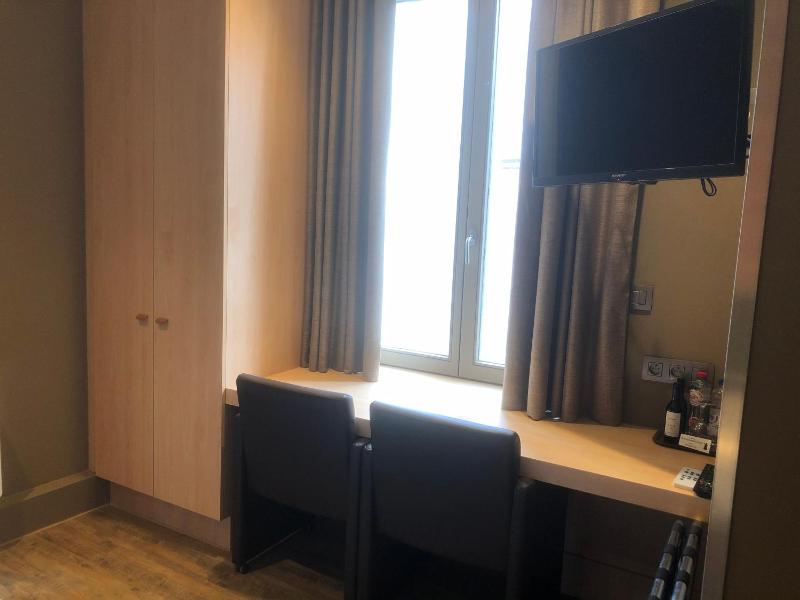 Comfort Double or Twin Room image 2