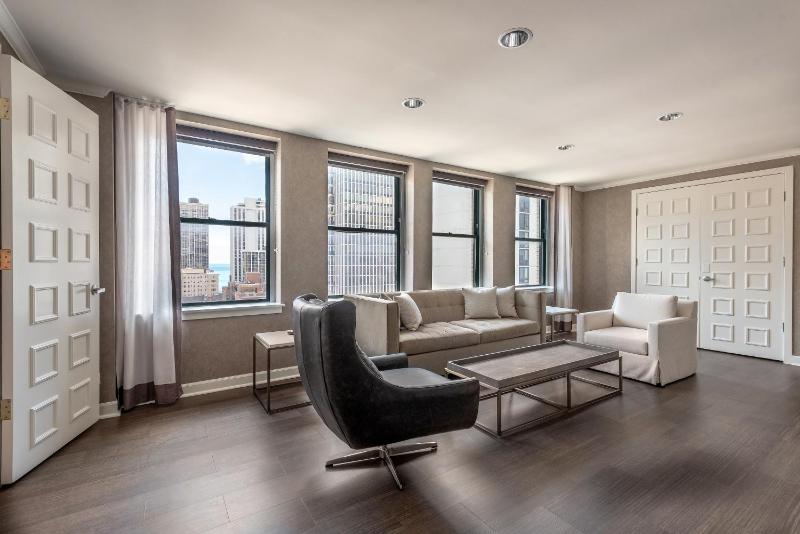 King Suite image 4