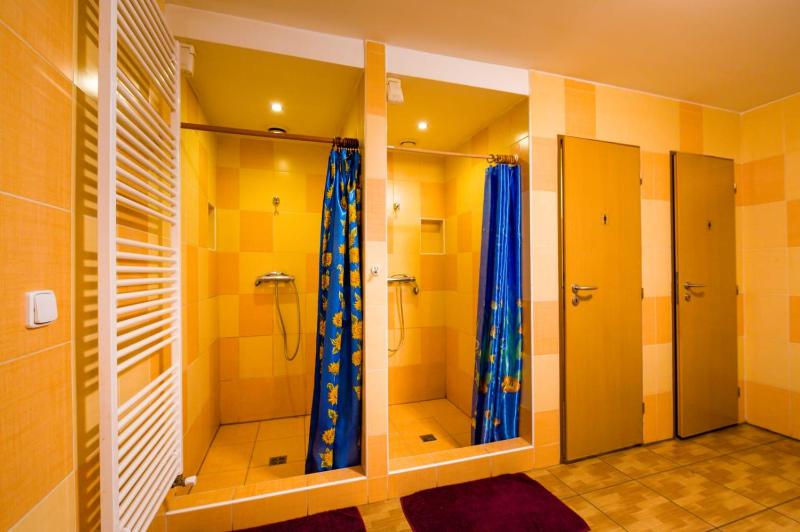 Double or Twin Room with Shared Bathroom image 1