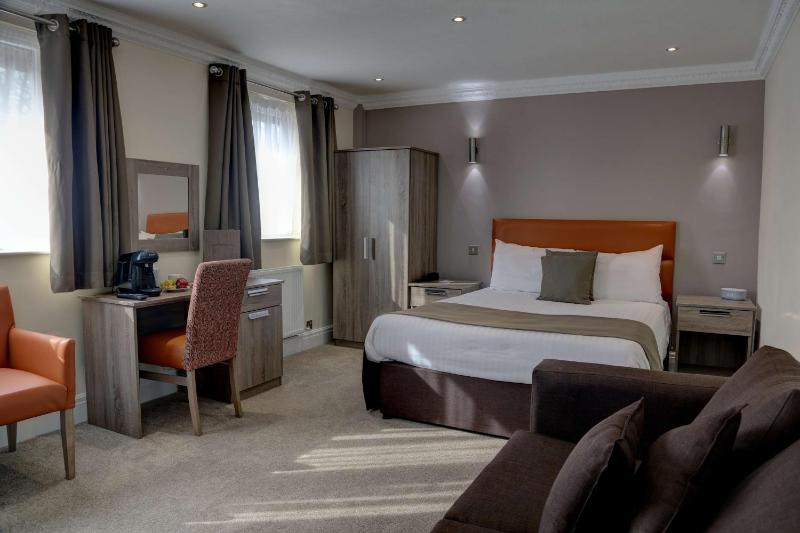 Standard Family Room with Double Bed and Sofa Bed - Non-Smoking image 1