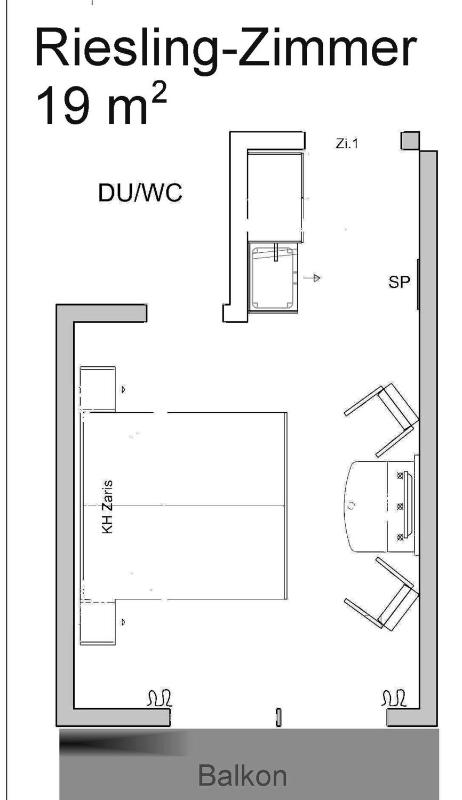 Double Room with Balcony image 2