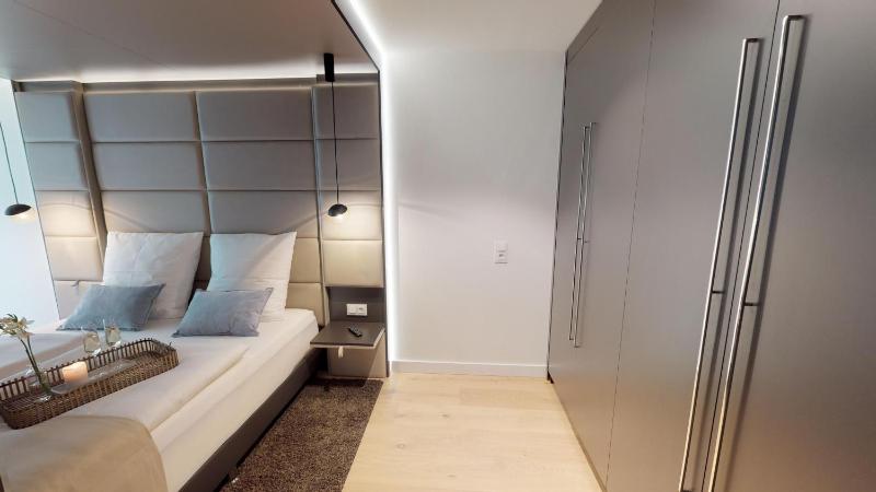 White Pearl Apartment 1.11 - image 9