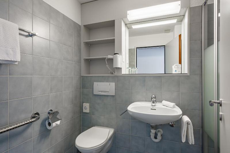 Premium Double Room image 3