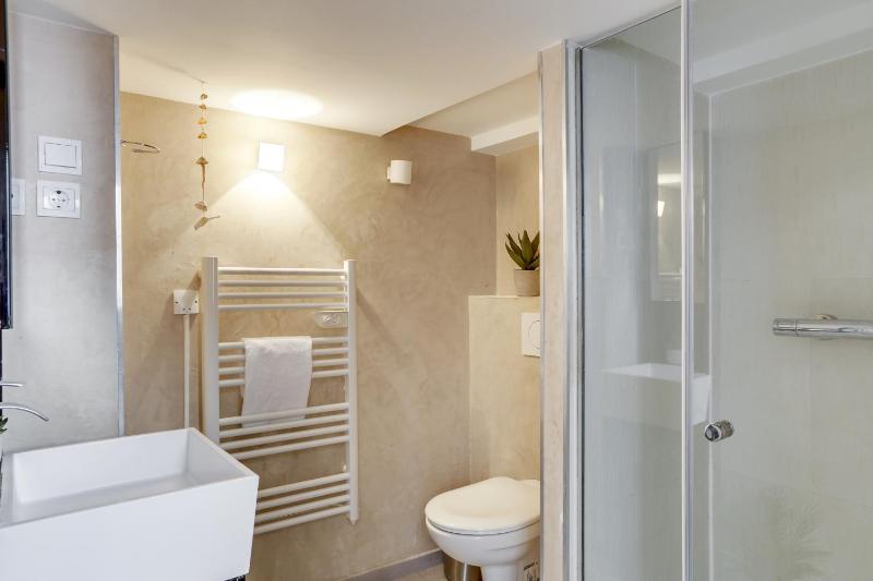 Two-Bedroom Apartment image 4