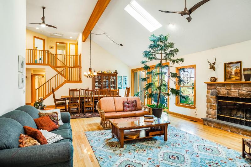 Six Bedroom house image 3