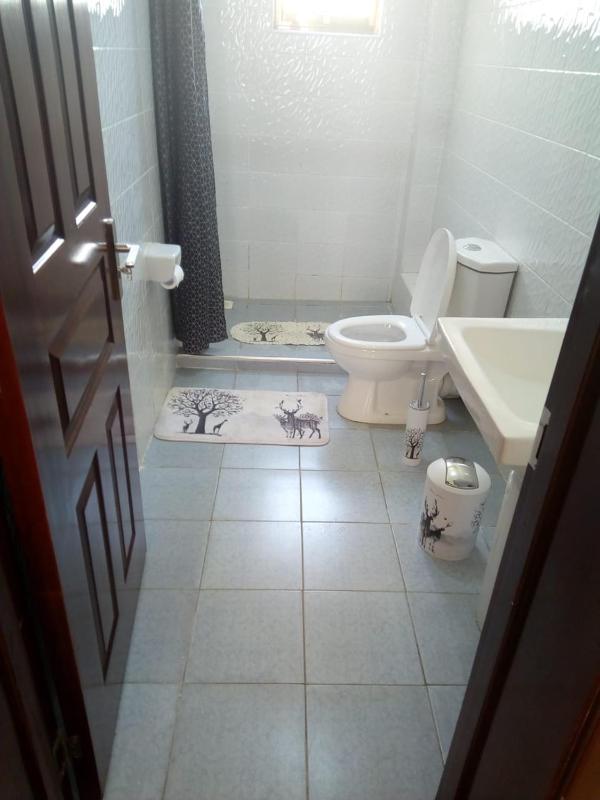 Peach Apartment - image 5