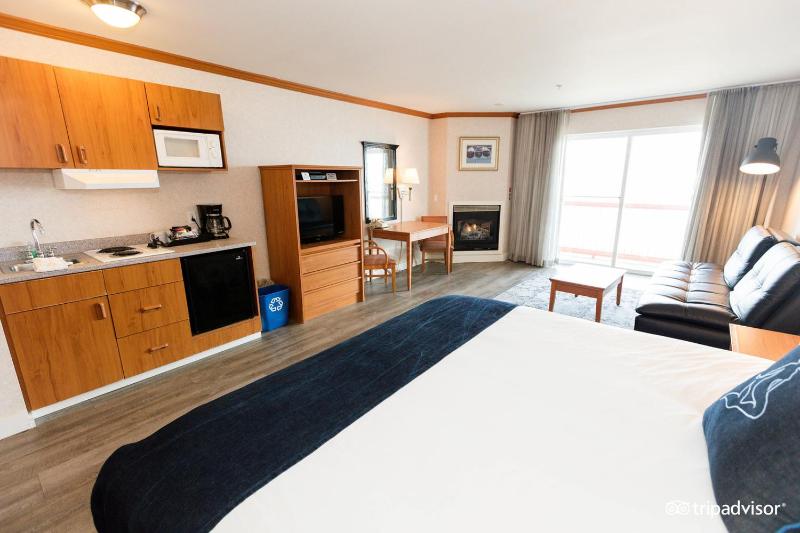 Surftides Hotel - image 46