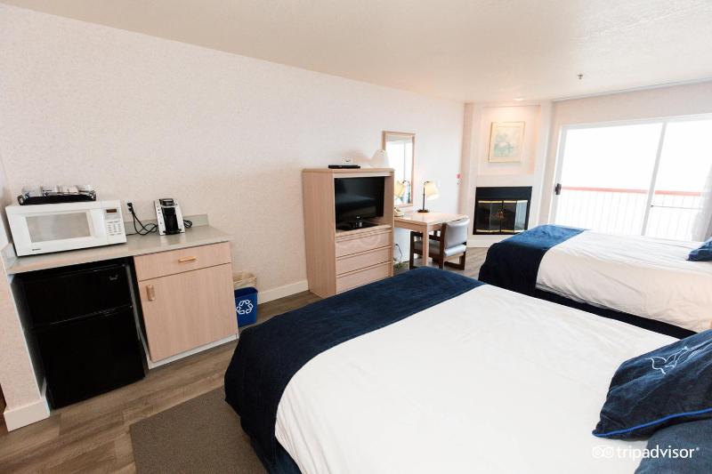 Surftides Hotel - image 24