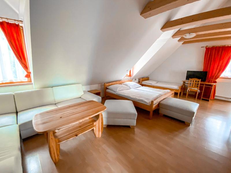 Apartment image 3