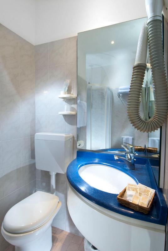 Standard Double or Twin Room with Balcony image 1