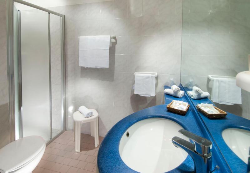 Triple Room image 2