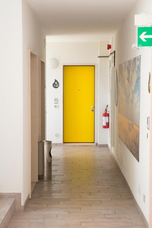 Superior One-Bedroom Apartment image 3