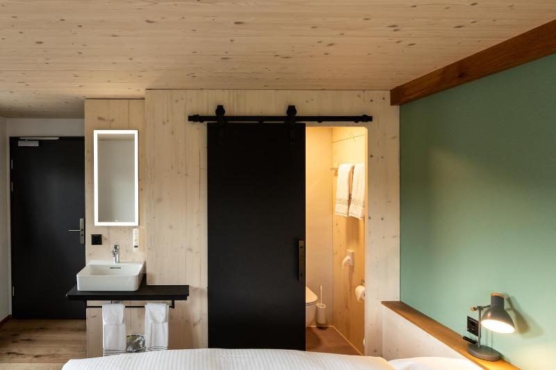 Double Room image 1