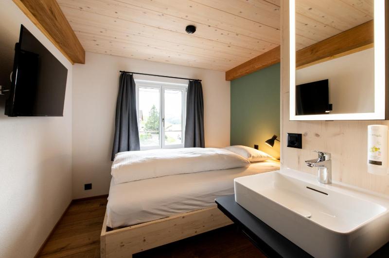 Single Room image 3