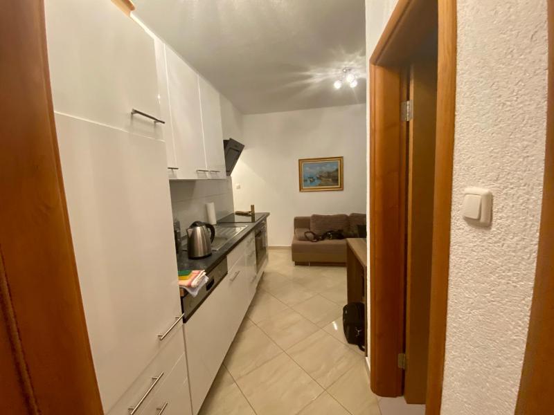 One-Bedroom Apartment with Balcony and Sea View image 2