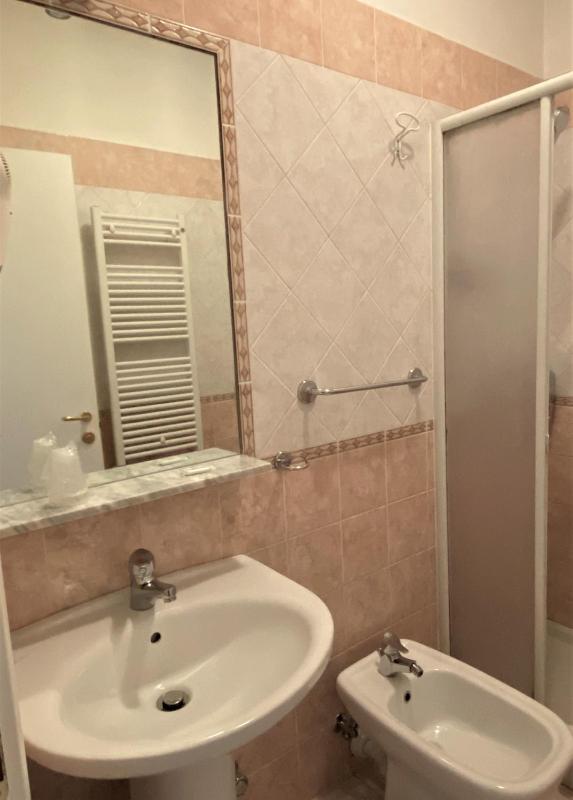 Single Room image 3