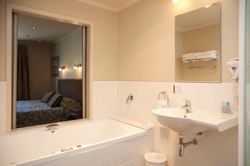 Beechtree Motel - image 40