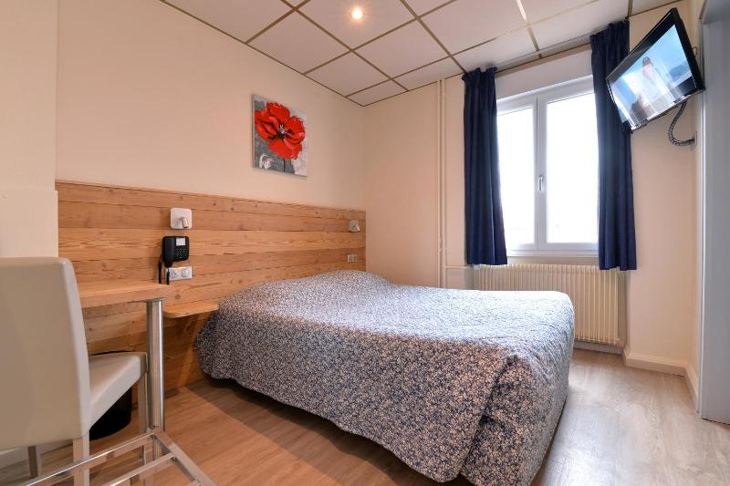 Superior Double Room image 3