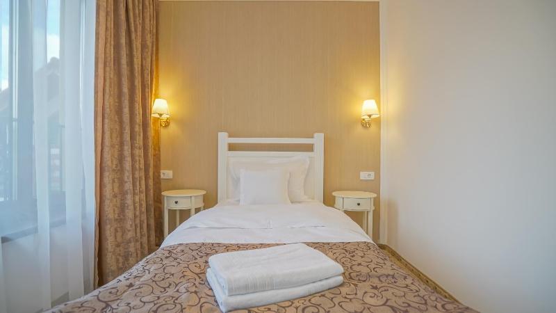 Single Room image 3