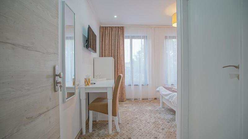 Single Room image 2