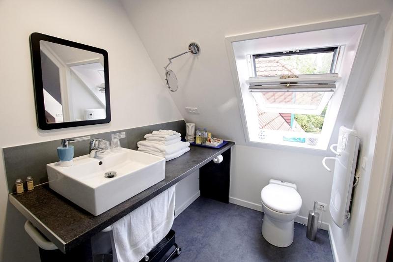 Comfort Double or Twin Room image 1