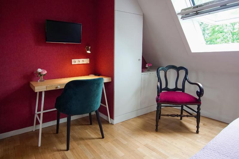 Double or Twin Room image 3