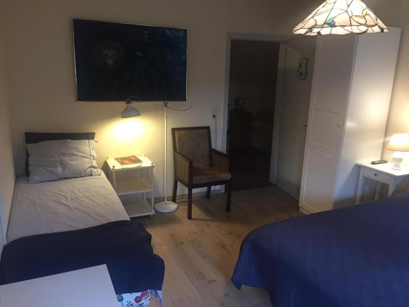 Triple Room with Private Bathroom image 2