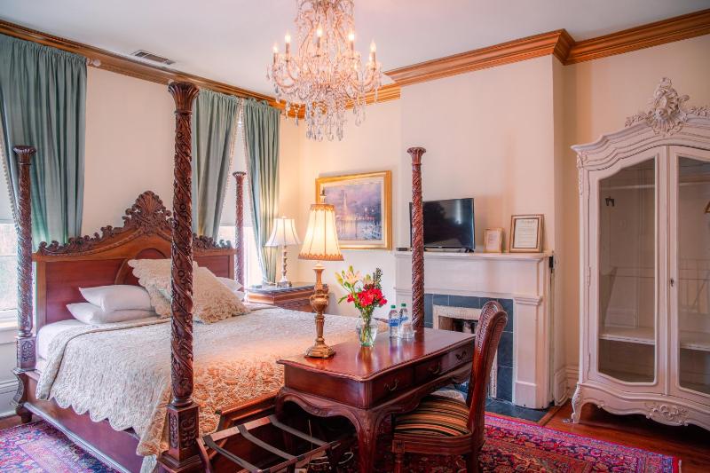 Justine Inn Savannah - image 15