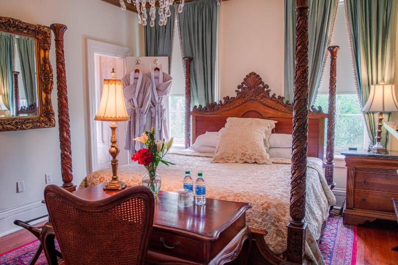 Justine Inn Savannah - image 6