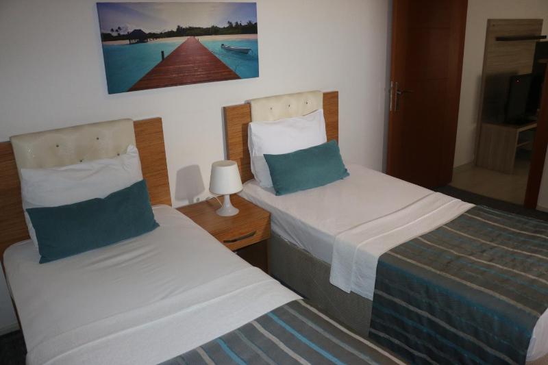 Triple Room image 4