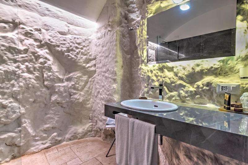 Superior Double Room with Terrace image 4
