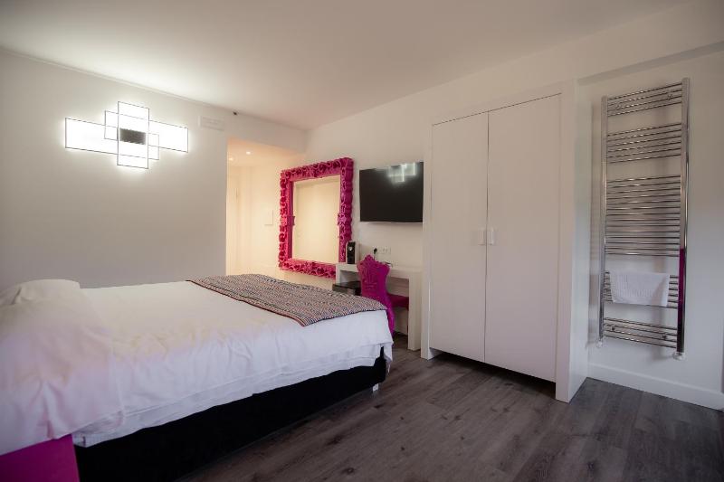 Superior Double Room image 2