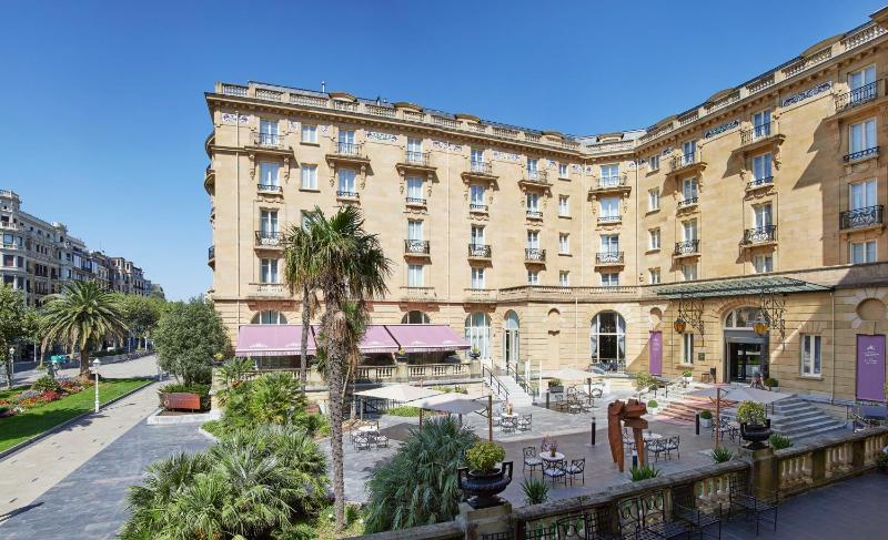 La Belle Suite by FeelFree Rentals - image 18