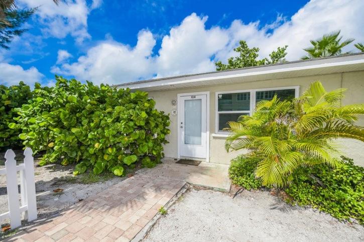 Three-Bedroom House image 3