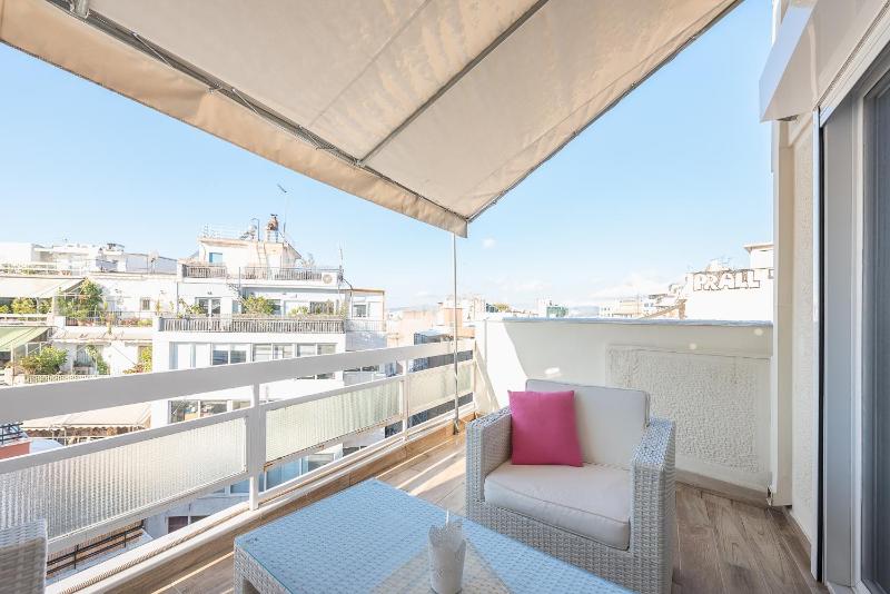 Studio Apartment image 3