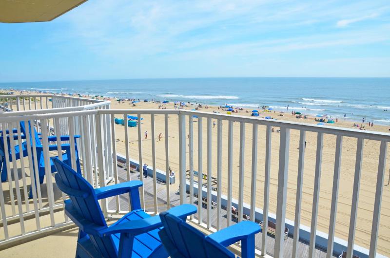 Crystal Beach Hotel - image 27