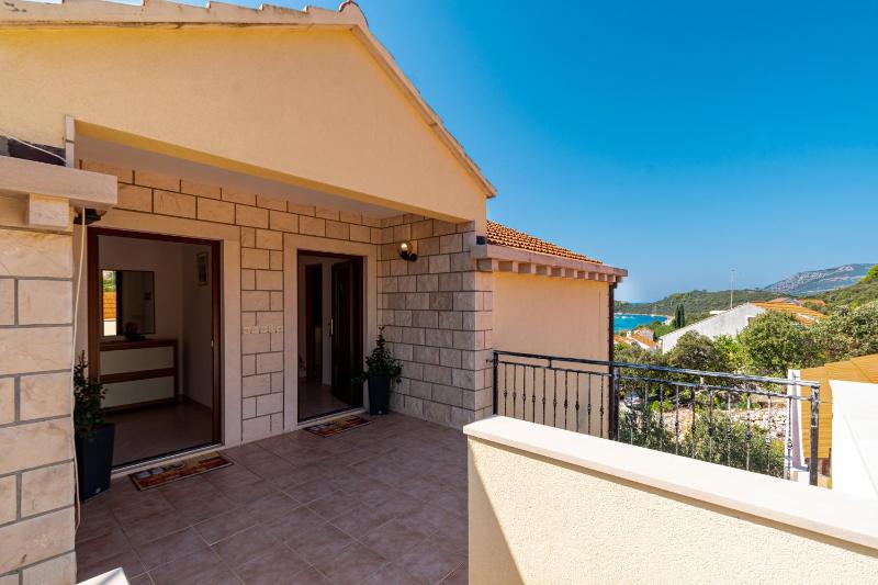 One-Bedroom Apartment (2 Adults + 2 Children) image 1